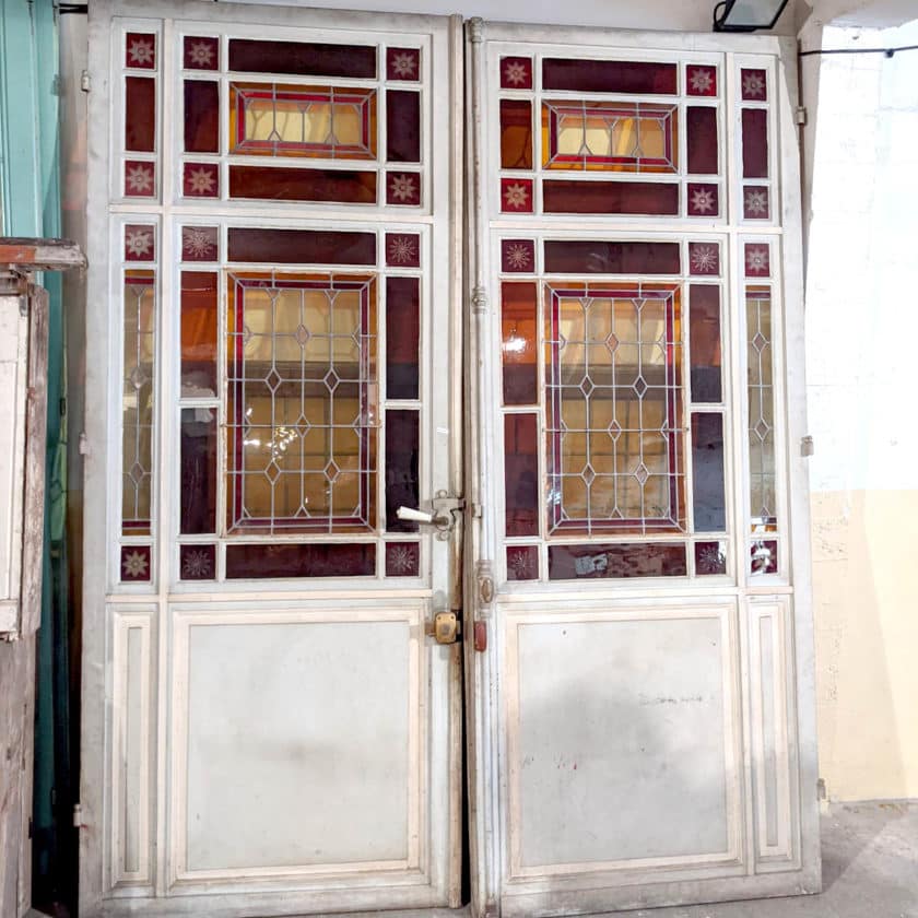 Double door with stained glass 225x278 front