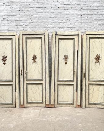 4 curved doors and 2 cupboard fronts, Louis XVI motif, marbled paint on front