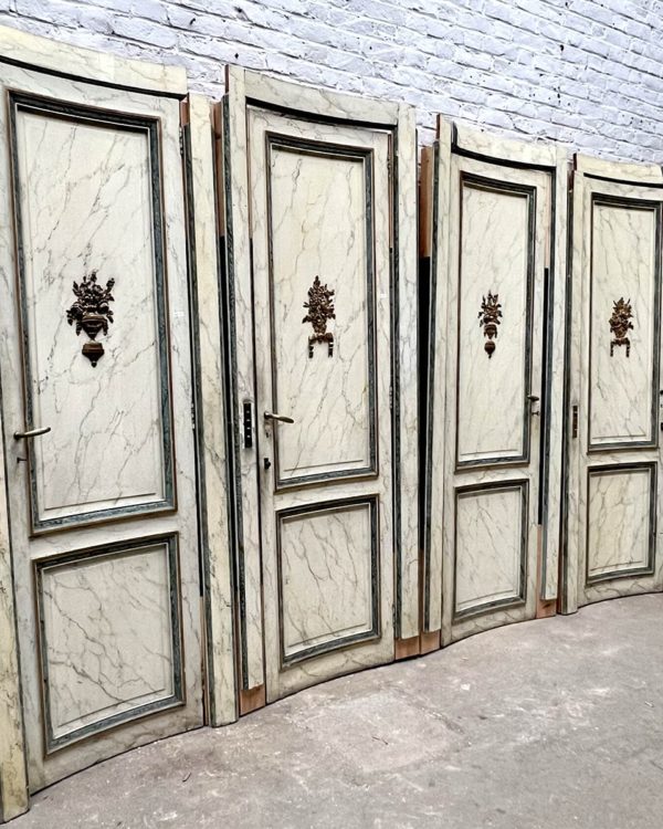 4 curved doors and 2 cupboard fronts, Louis XVI motif, marbled paint set side