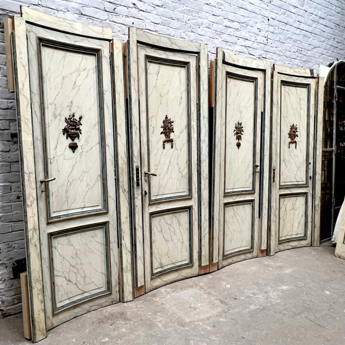 4 curved doors and 2 cupboard fronts, Louis XVI motif, marbled paint set side