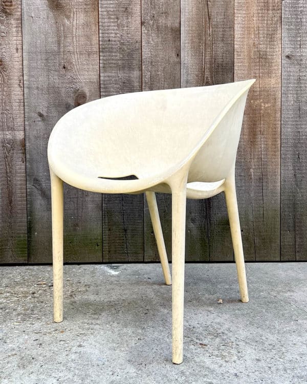 IMG_9933 | Matériaux Authentiques Philippe Starck soft egg chair