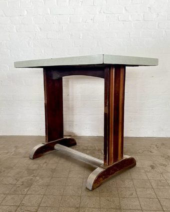 Table de bistrot avec dessus en formica front 2