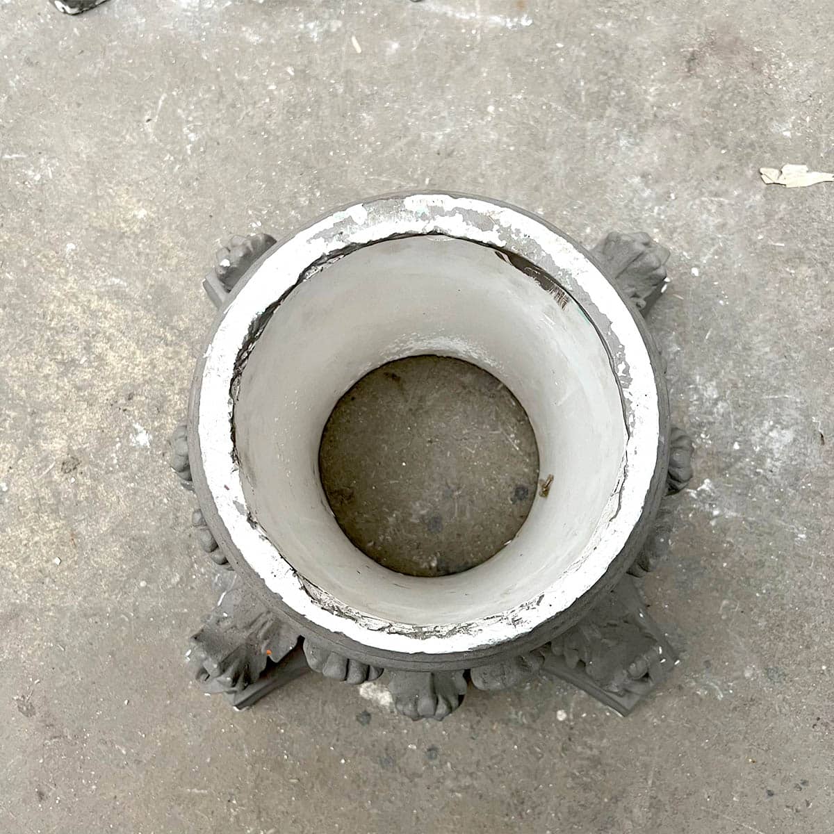 WhatsApp-Image-2023-09-29-at-111235-1 | Matériaux Authentiques Anciens pieds de colonne grise avec leurs socles