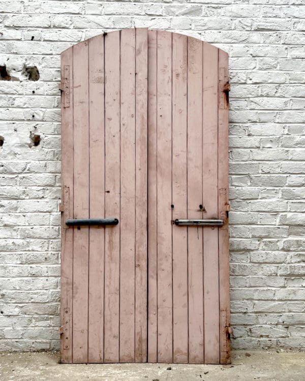 Paire de volets rose 94x188,5 cm