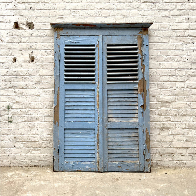 Pair of blue shutters with frame 163x105 cm front