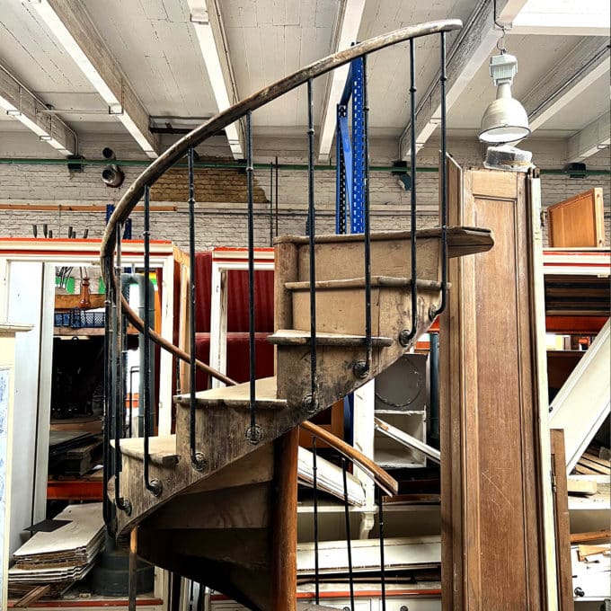 Escalier colimaçon 320x135 cm top