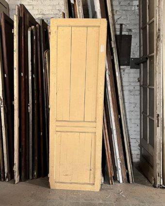 Porte ancienne de placard 705x222