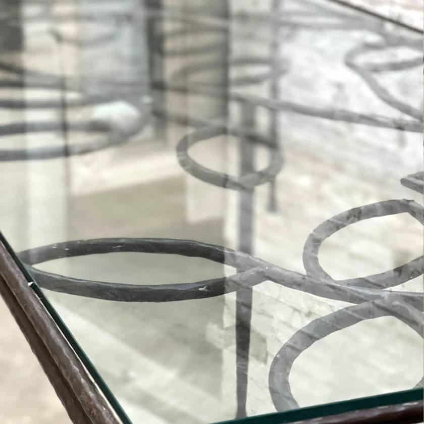 table en fer, plateau en verre zoom