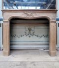 Cheminée en bois de style XVIII front