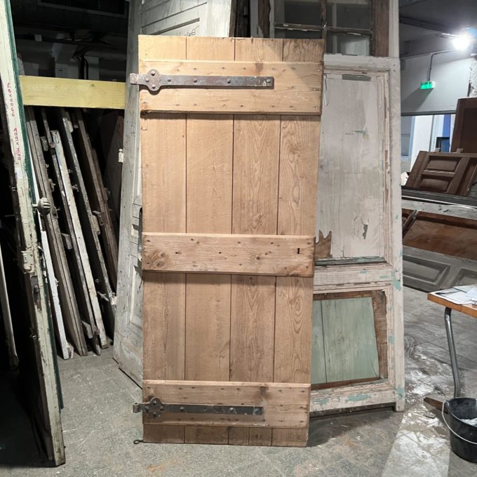 Antique barn door 88x209 cm