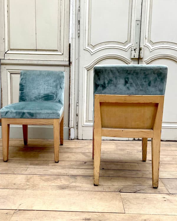 Modern chair with blue velvet fabric