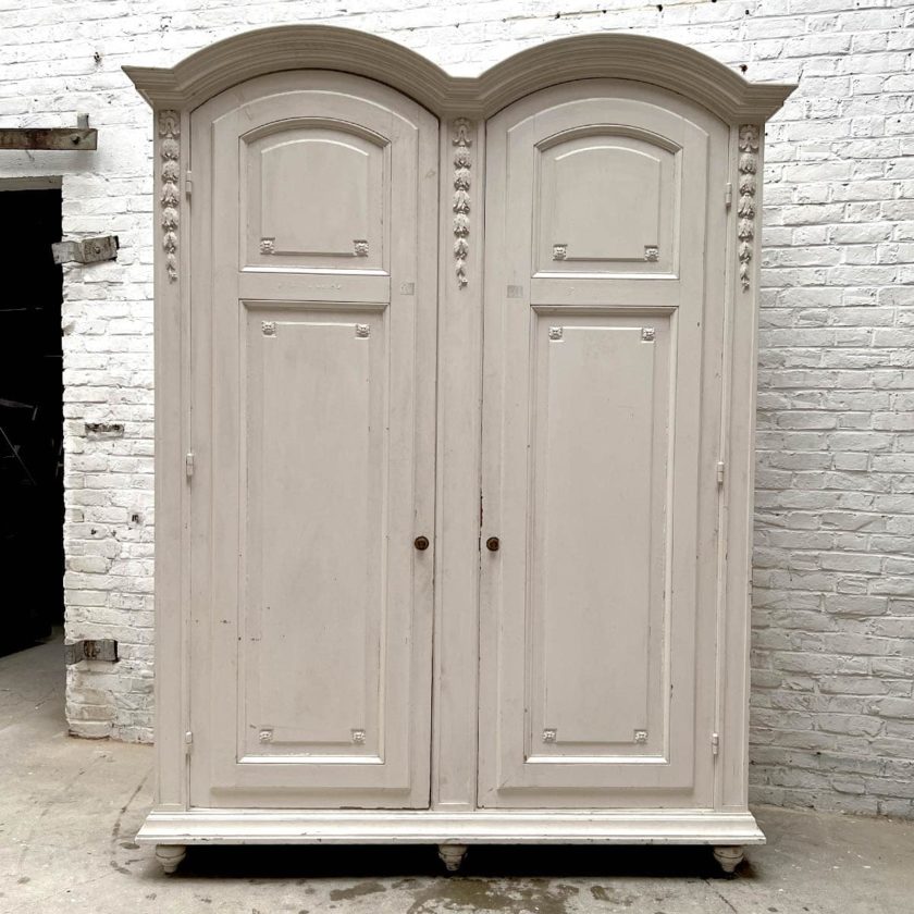 IMG_3172 | Matériaux Authentiques Armoire de style louis XVI