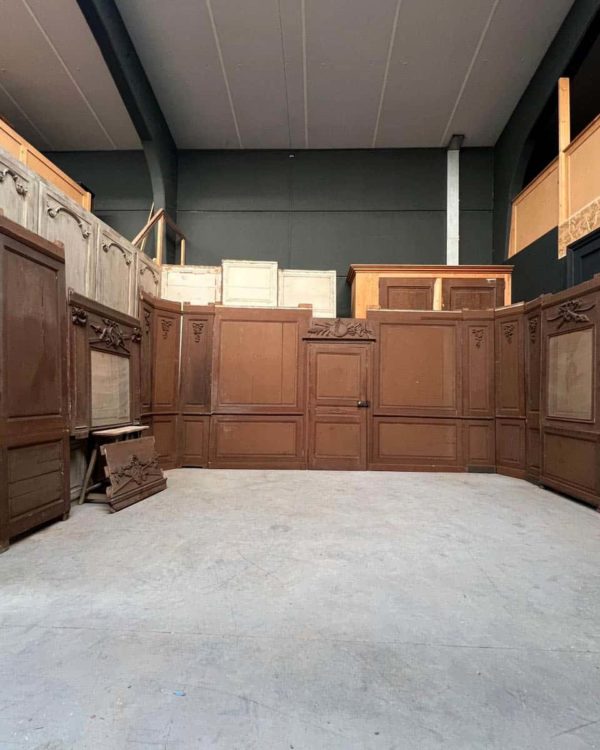 19th century Auvergne woodwork full view
