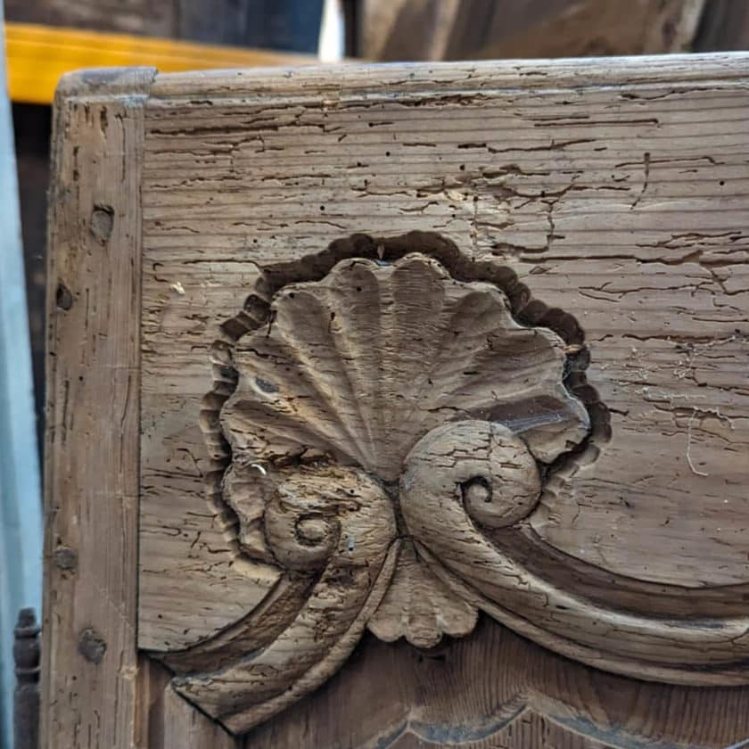 Double-porte-de-placard-en-sapin-style-Louis-XV-17x164-2 | Matériaux Authentiques Double porte de placard en sapin style Louis XV 118x164 cm