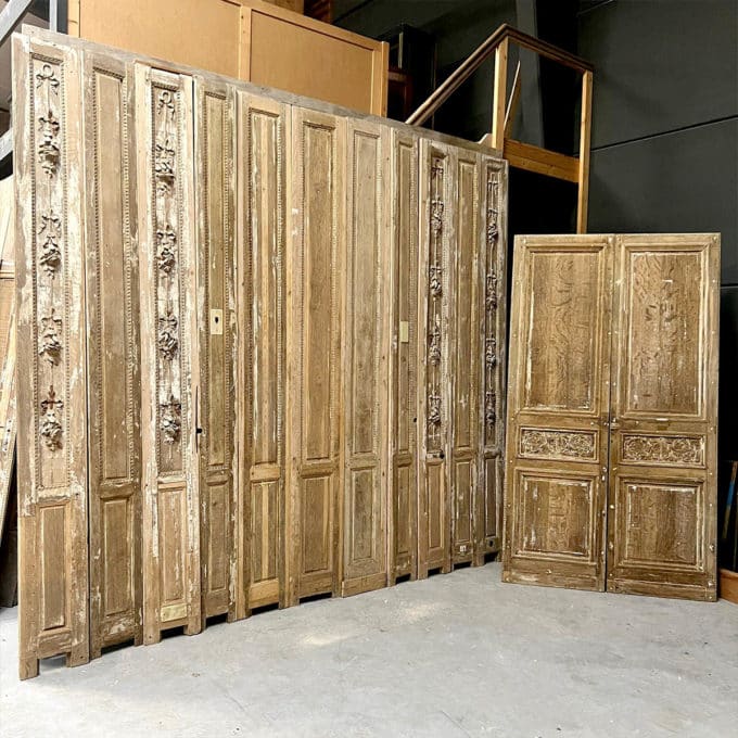 Delicate Louis XVI oak side paneling set