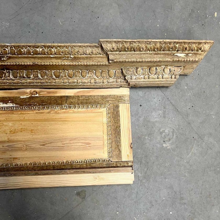 Delicate Louis XVI oak panelling set top details