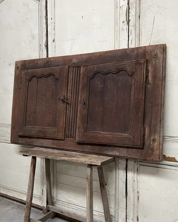 Double closet door