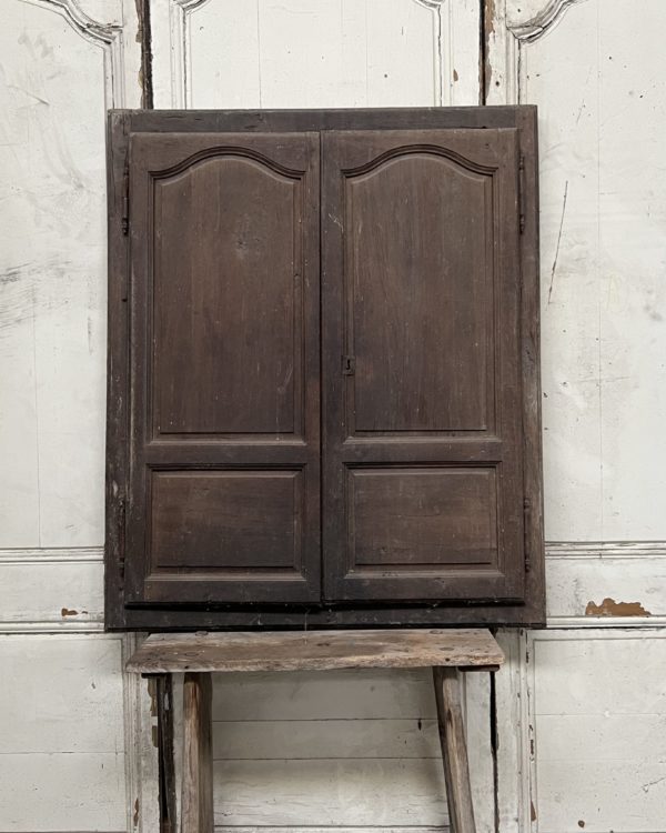 Double cupboard door with frame