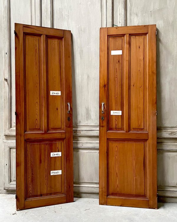 Antique door 65x206.5 cm