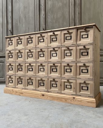 Meuble de métier à clapets