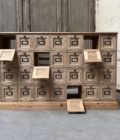 Meuble de métier à clapets