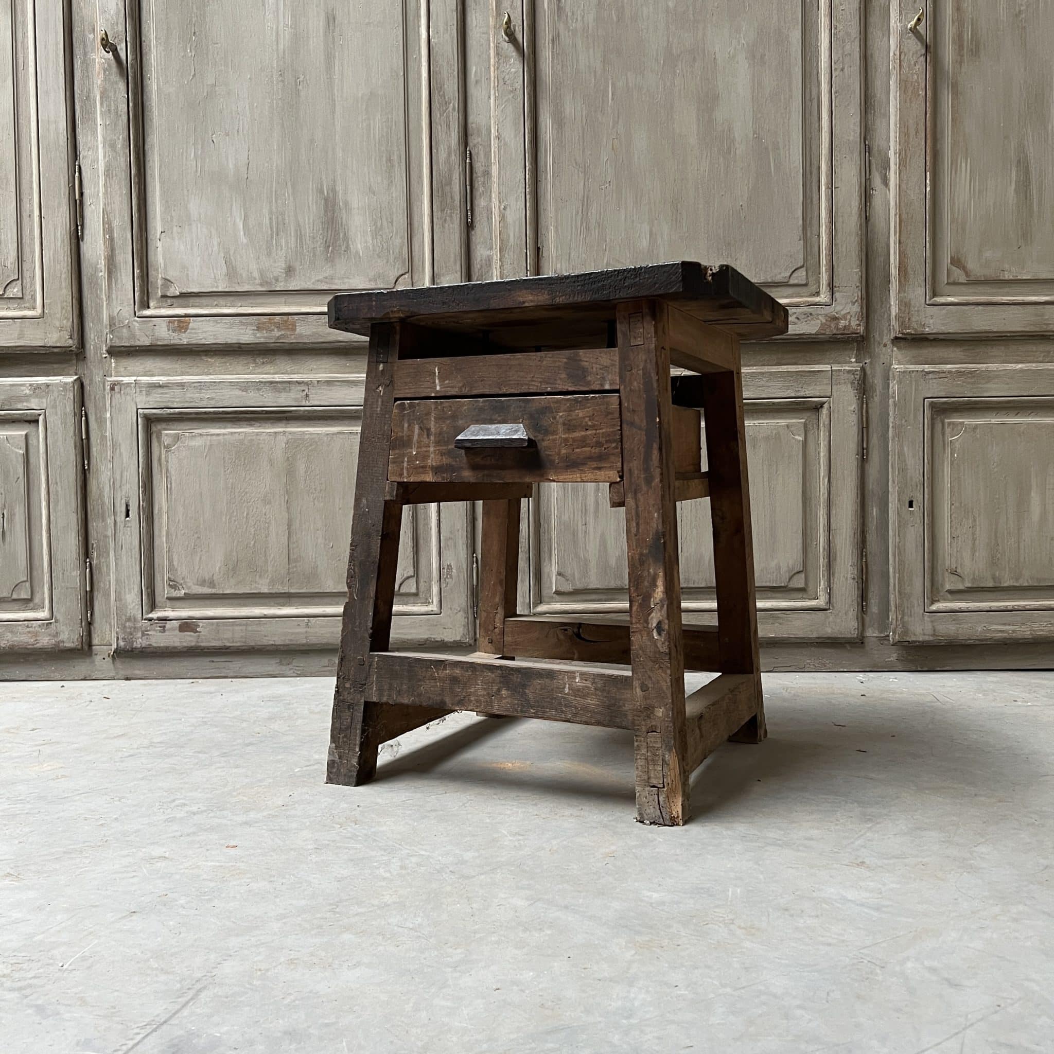 Petite table de métier