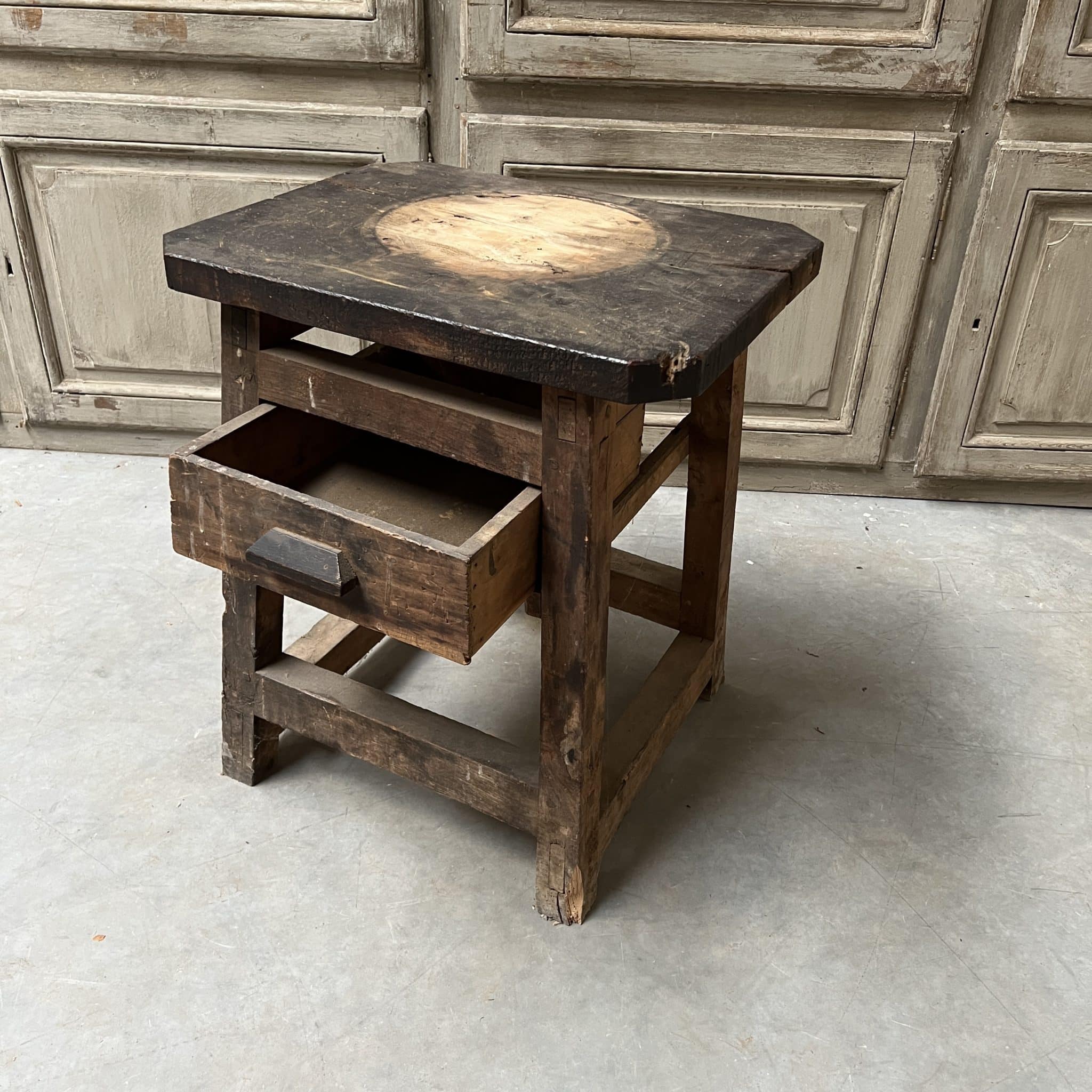 IMG_4404-scaled | Matériaux Authentiques Petite table de métier