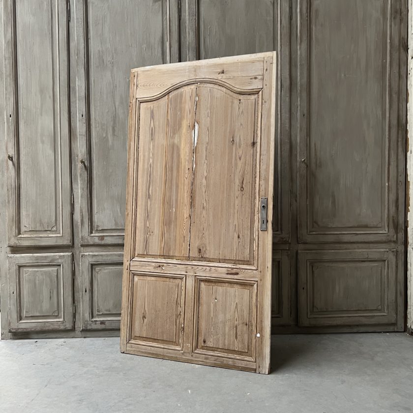 Antique door 112.5x215 cm