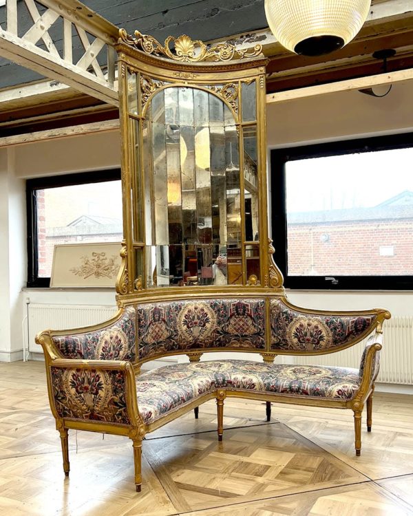 Banquette dangle Napoléon III side