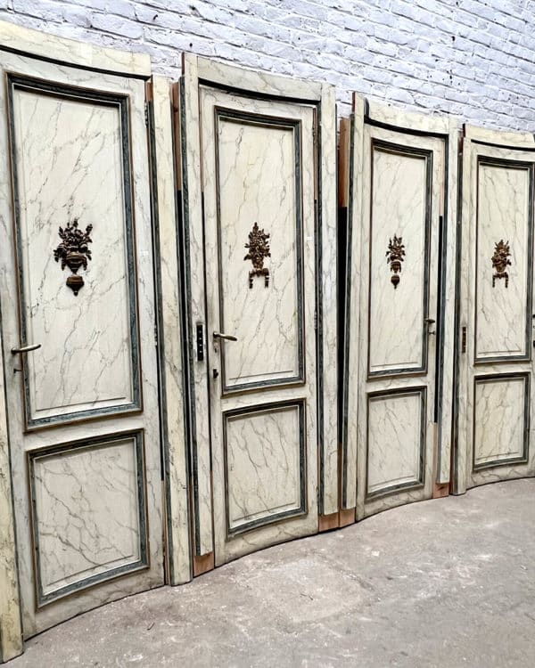 4 curved doors and 2 cupboard fronts, Louis XVI motif, marbled paintwork