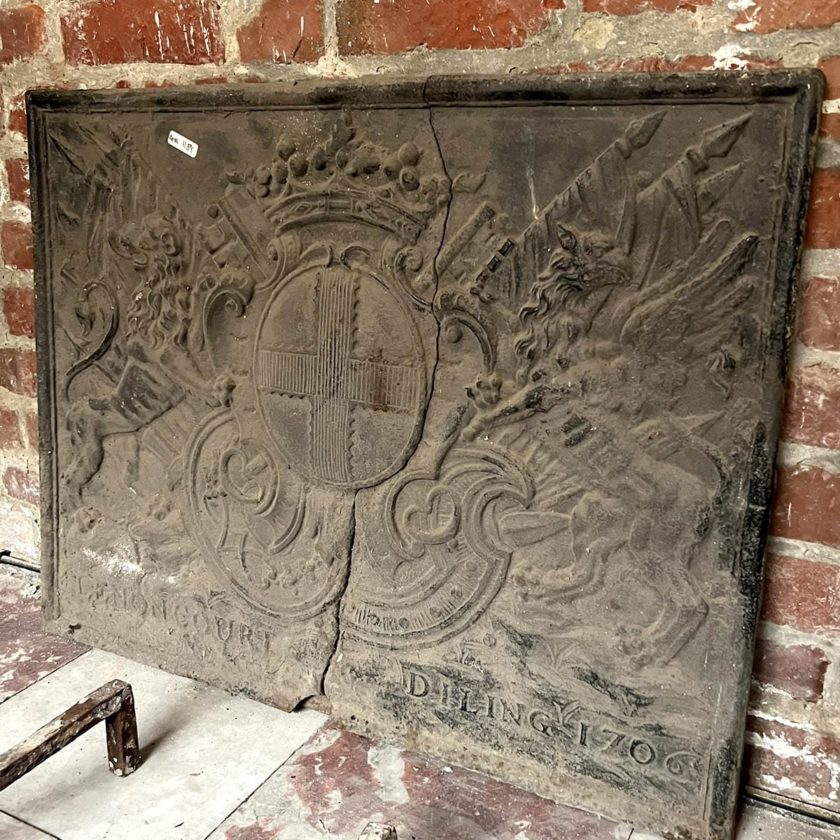 IMG_7309 | Matériaux Authentiques plaque de cheminée en fonte