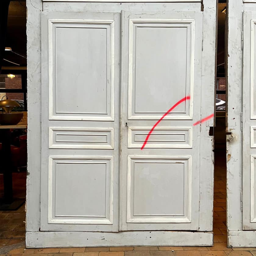 Paire de façade de placard de style directoire doors