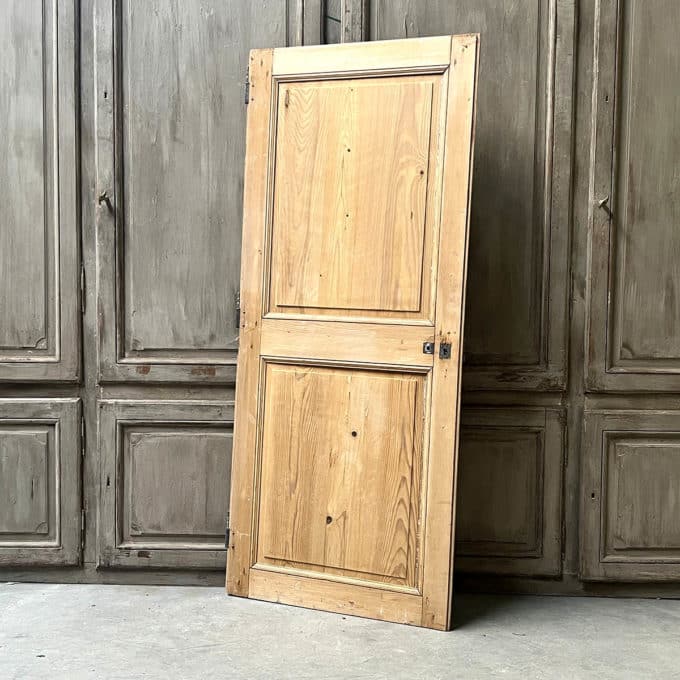 Antique door 85x198 cm back