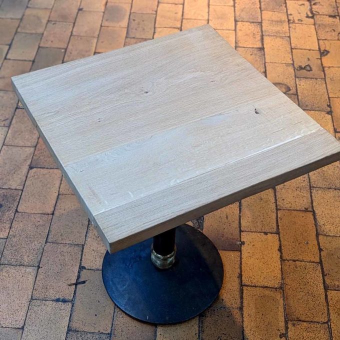 Bistro table with cylindrical base