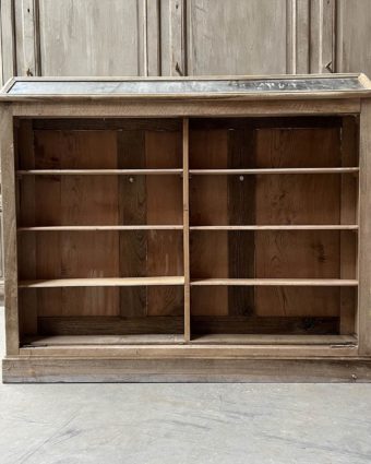 Jewelry cabinet