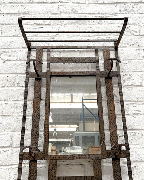 Porte manteau Art déco en fer marteléPorte manteau Art déco en fer martelé