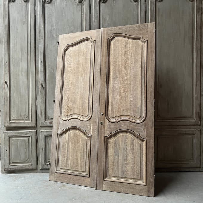 Stripped double cupboard door 153x226cm
