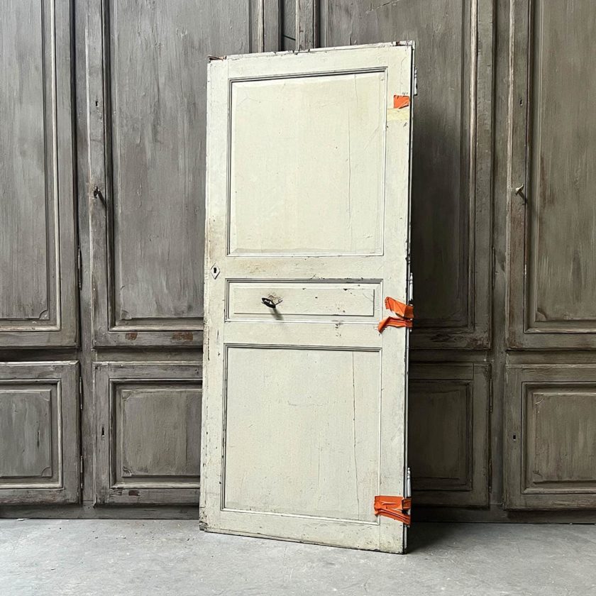 Antique door 88x202 cm back