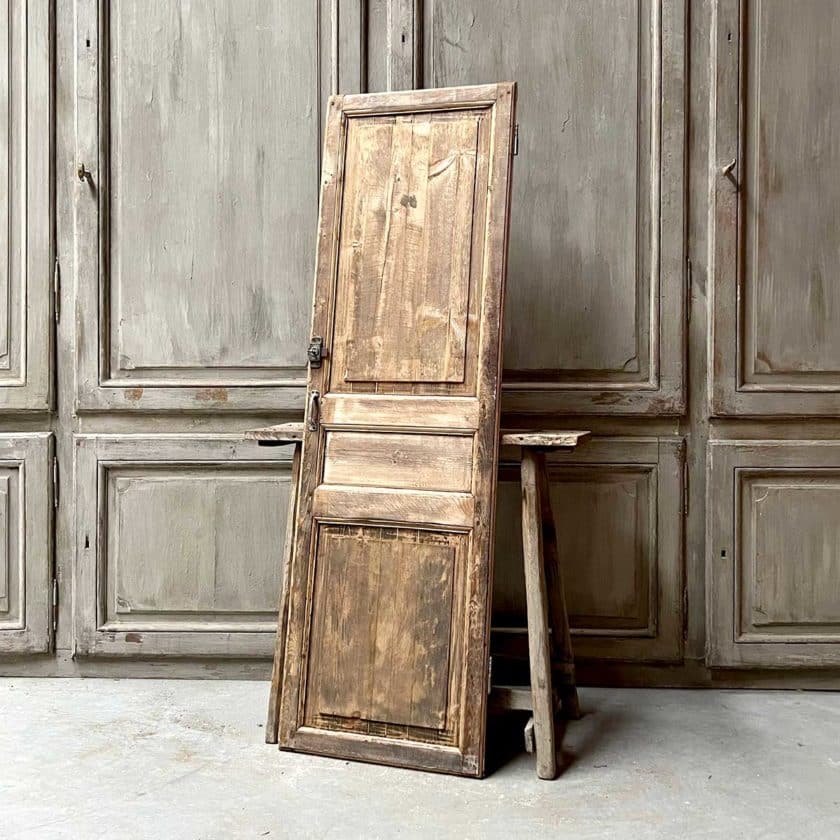 Stripped cupboard door 495x162cm