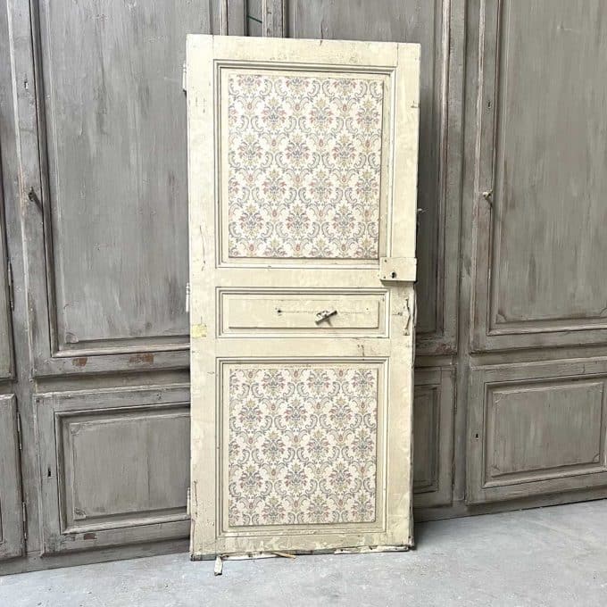 Single cupboard door 885x2015 cm back