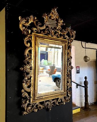 mrioir in wood and stucco side