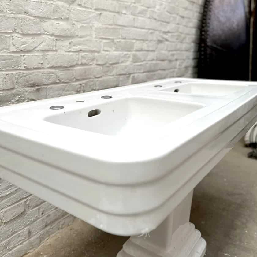 Ancien lavabo double vasque avec bidet