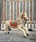 Cheval en bois de manège