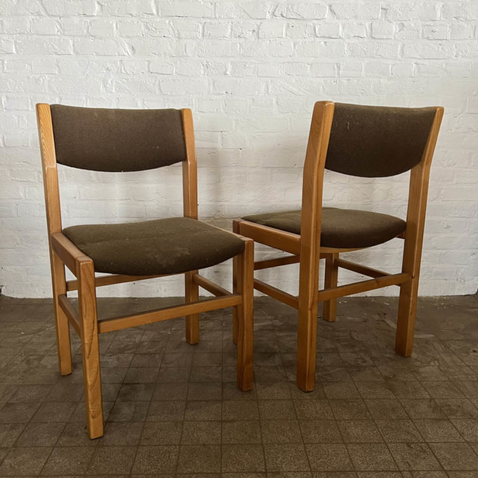 Pair of vintage velvet chairs