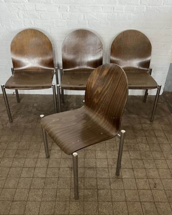 Set of stacking chairs in thermoformed wood