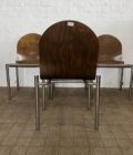 Lot de chaise empilables en bois thermoformé