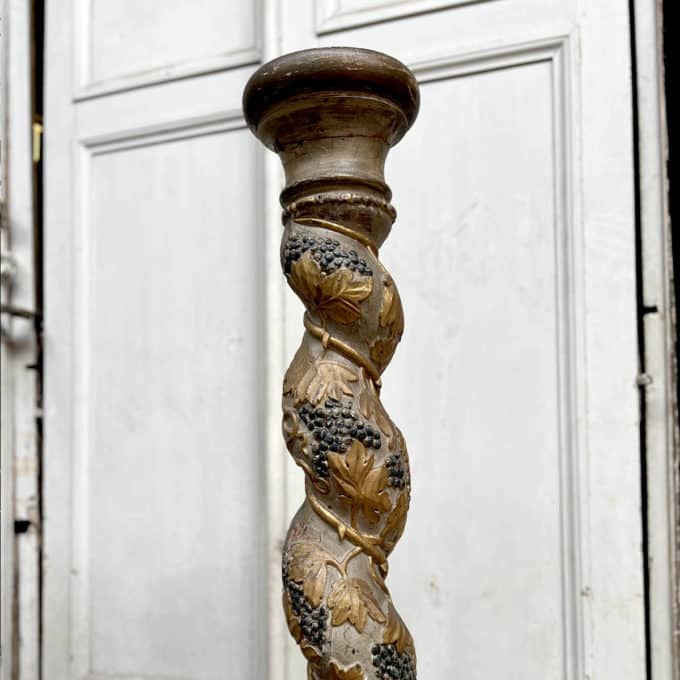 Pair of XVIIIth century columns in carved wood
