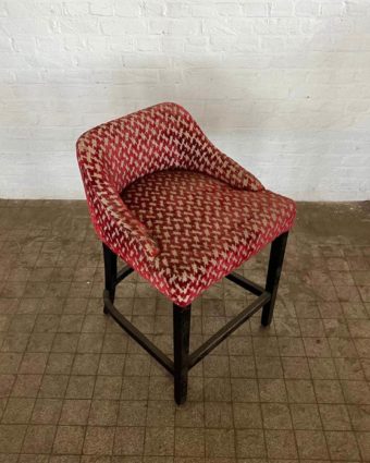 Top bar chair