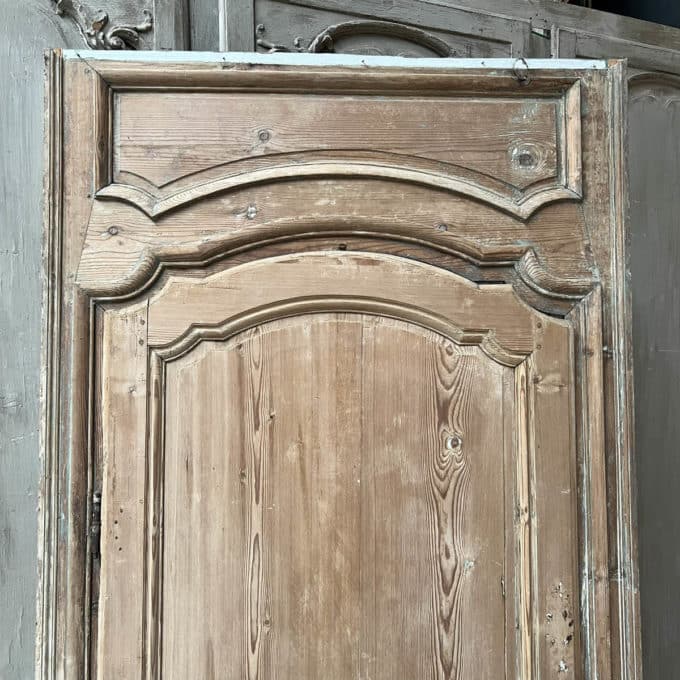 Porte ancienne avec bâti décapée style Louis XV 118x277cm
