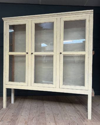 Display cabinet